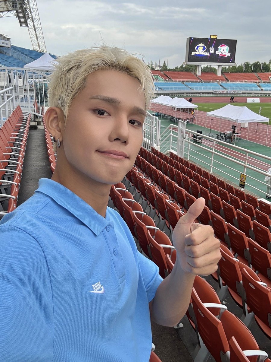 A moment captured by CIX's fan
