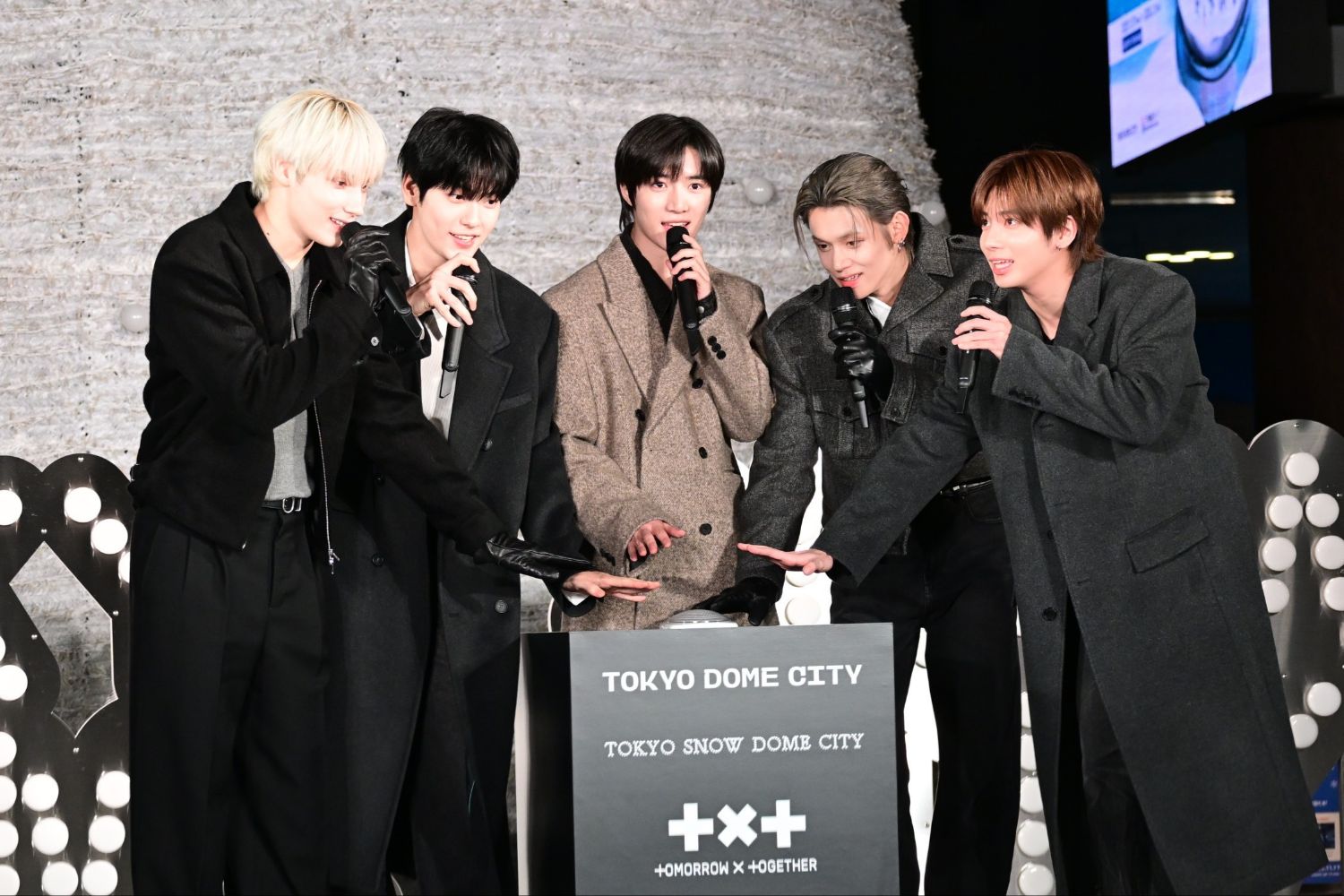 Behind-the-scenes cut of Yeonjun (TOMORROW X TOGETHER)