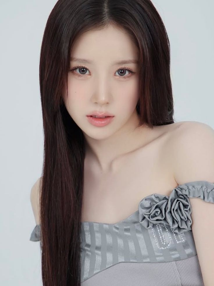 Recent activity shot of HeeJin (ARTMS)