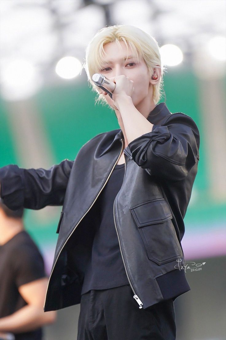 Momen yang diabadikan oleh penggemar ATEEZ