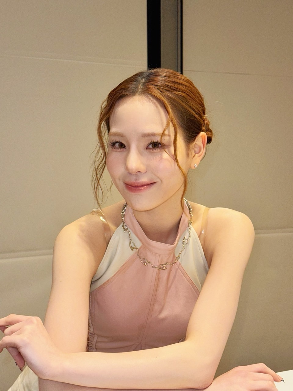 A moment captured by Mako (NiziU)'s fan