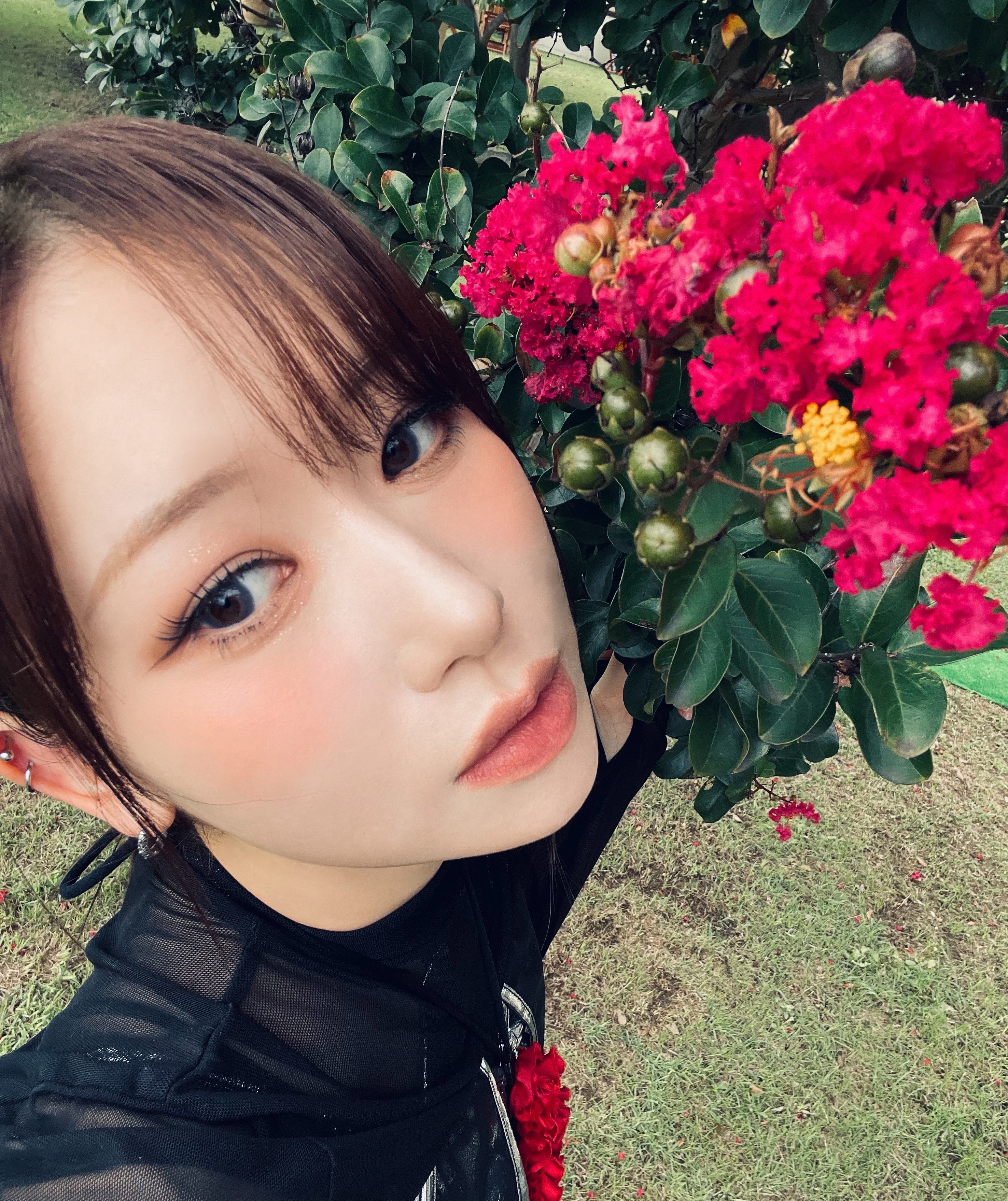 Behind-the-scenes cut of Kasahara Momona (ME:I)