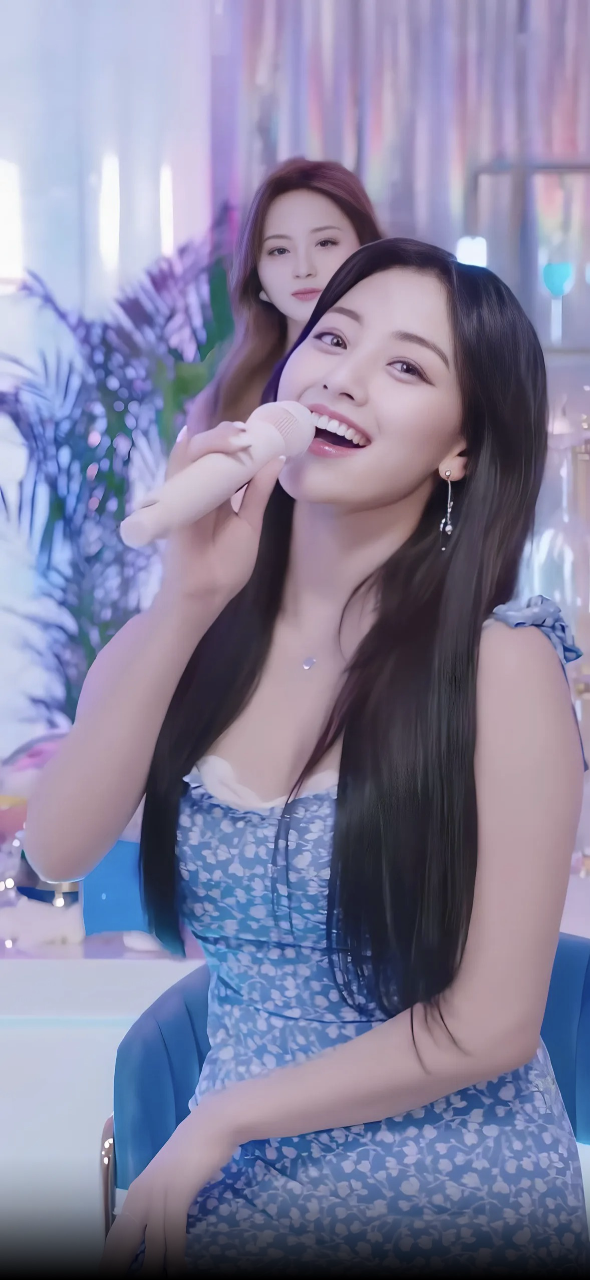 Behind-the-scenes cut of Jihyo (TWICE)