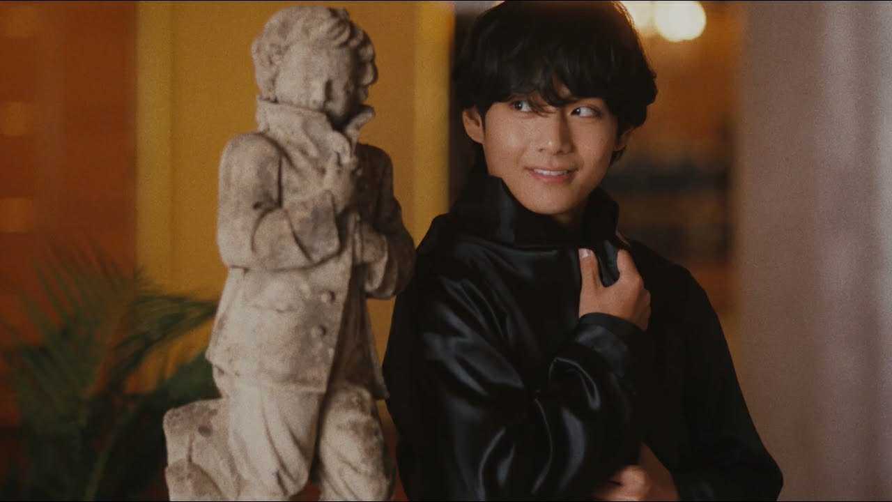 Recent activity shot of V (BTS)