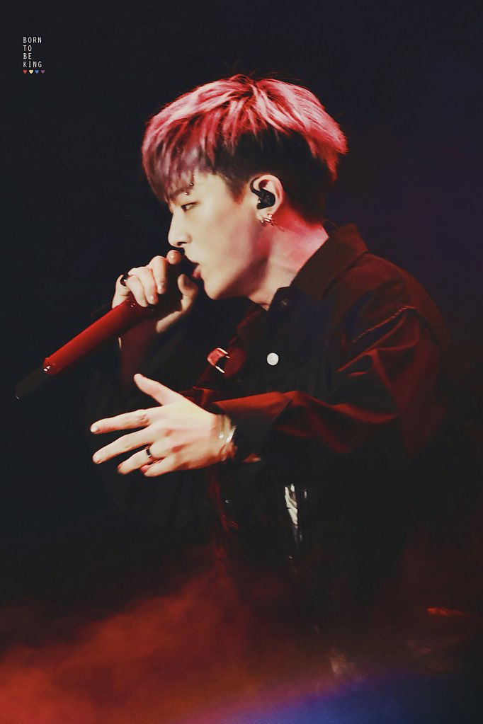 A moment captured by BOBBY (iKON)'s fan