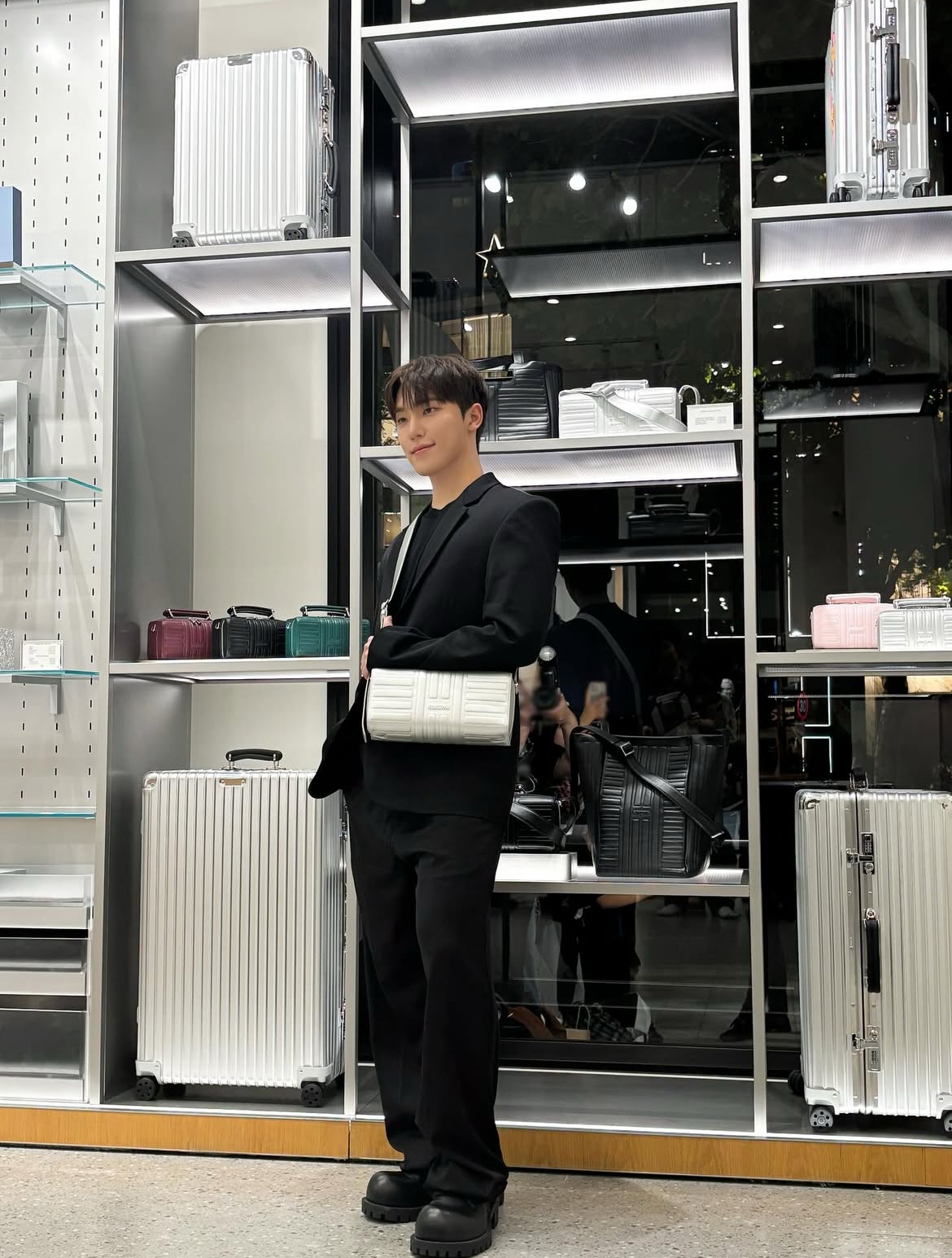 Recent activity shot of Dino (SEVENTEEN)