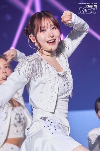 Latest photo of Kasahara Momona (ME:I)