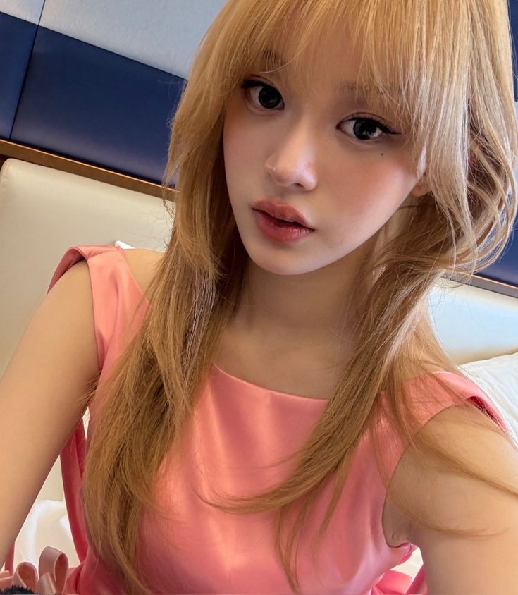 Recent activity shot of Minju (ILLIT)