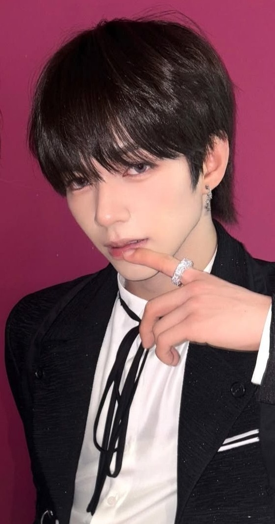 Recent activity shot of JL (AHOF)