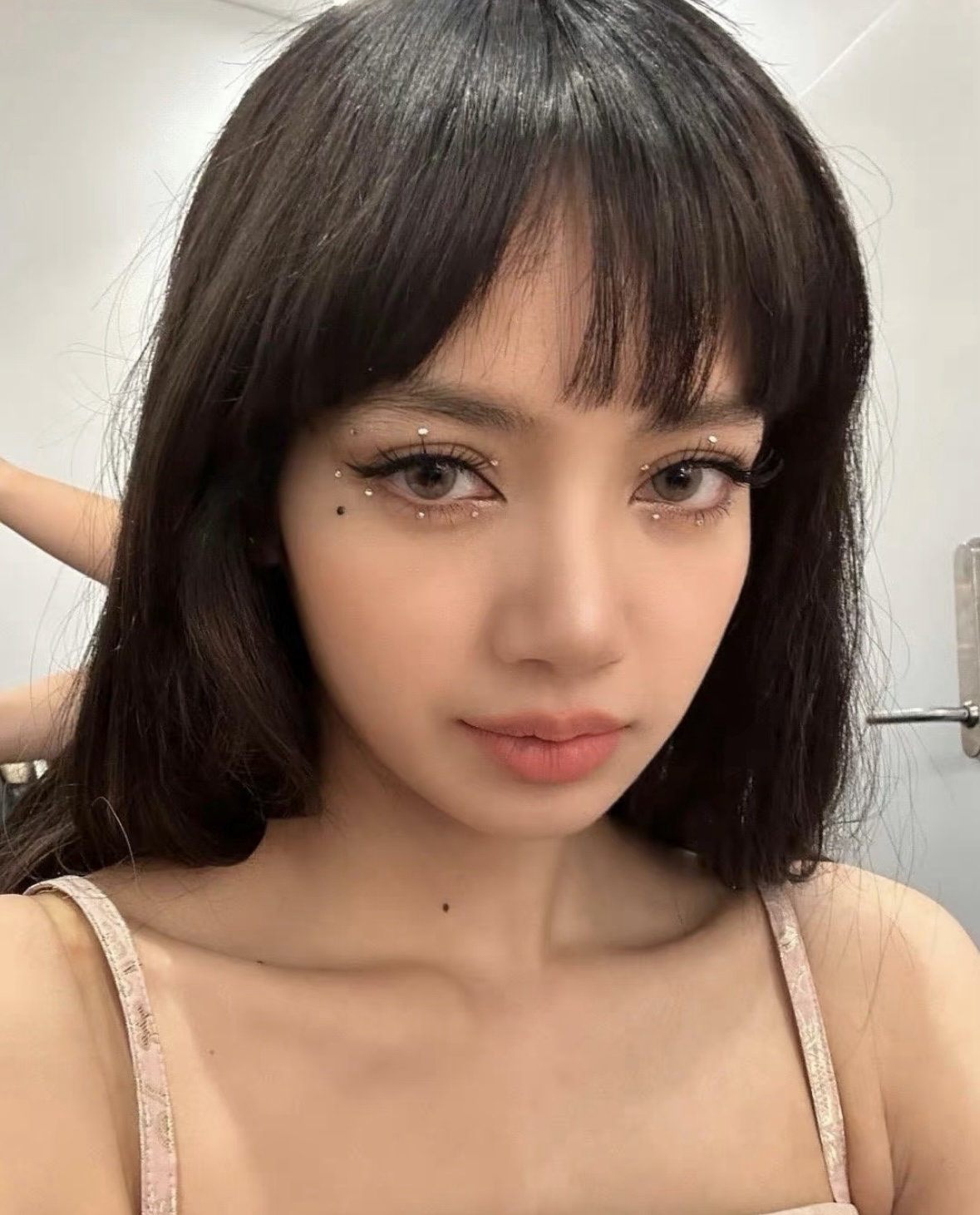 Momen yang diabadikan oleh penggemar Lisa (BLACKPINK)