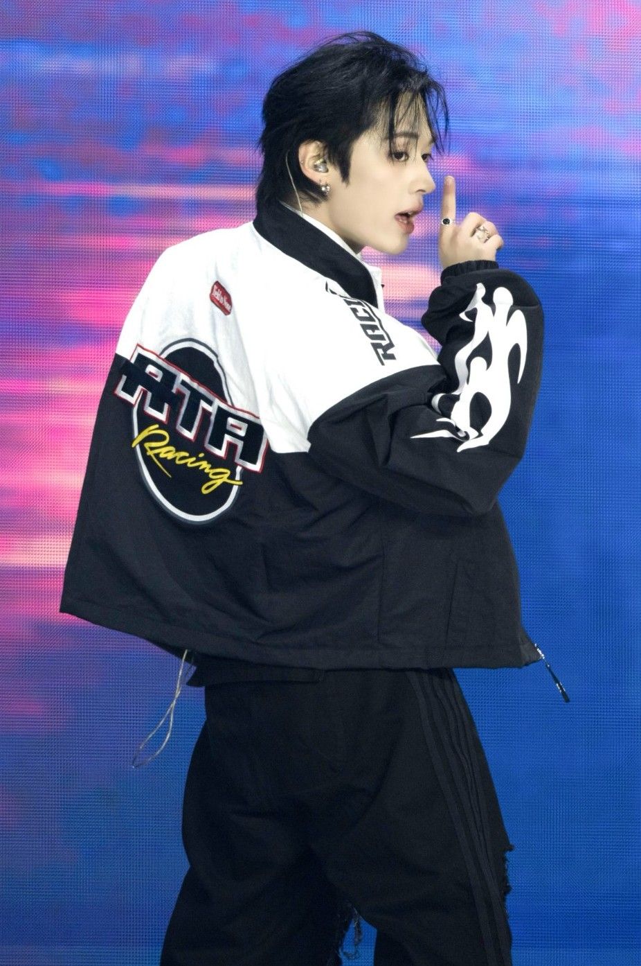 Lee Know (Stray Kids)的最新照片