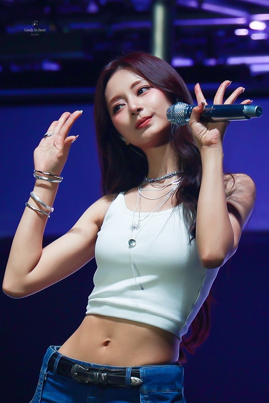 Recent activity shot of Tzuyu (TWICE)