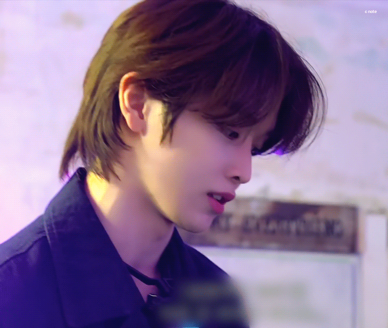 Recent activity shot of Sungchan (RIIZE)