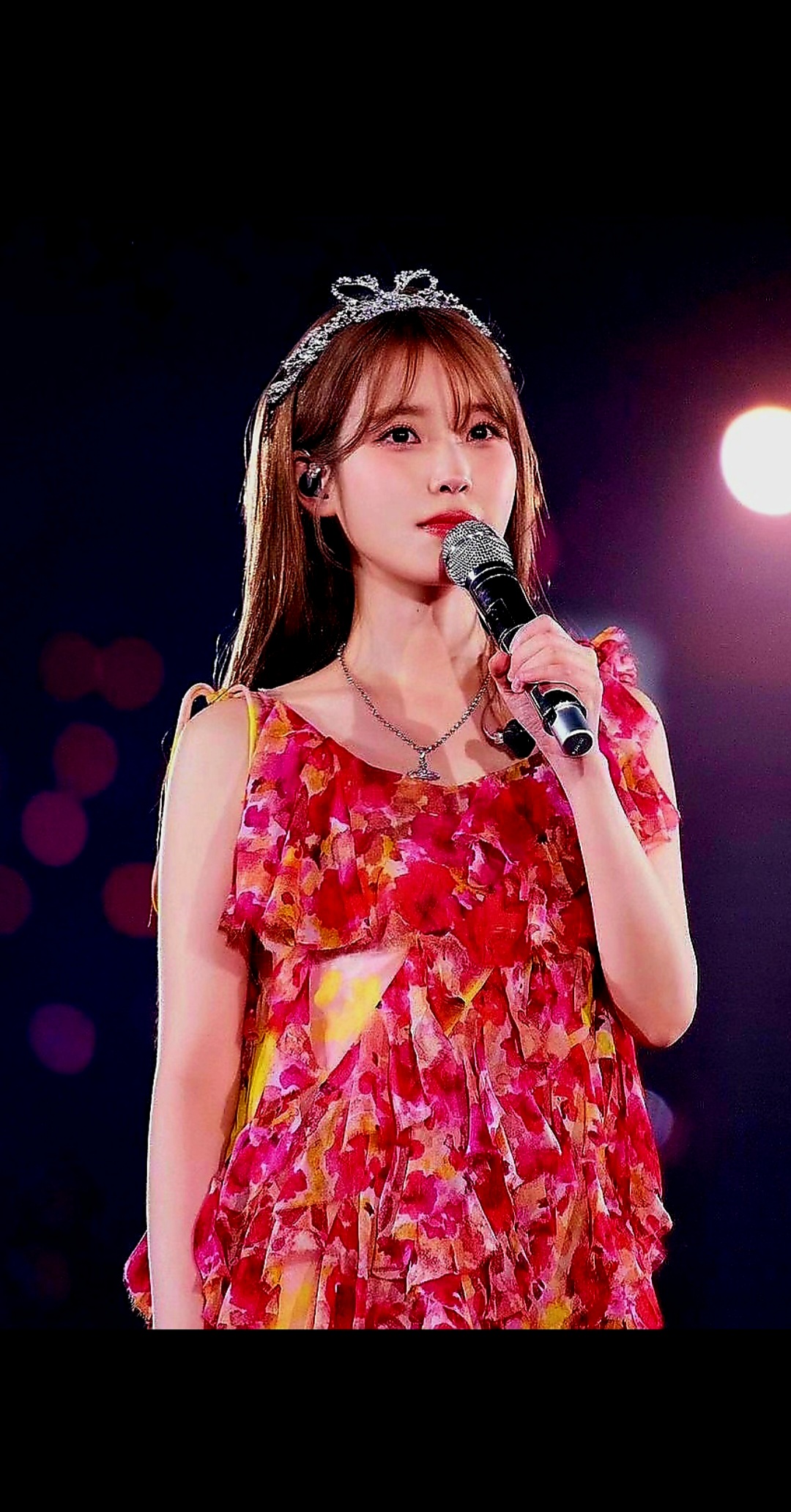 A heartfelt wallpaper shared by IU's fans