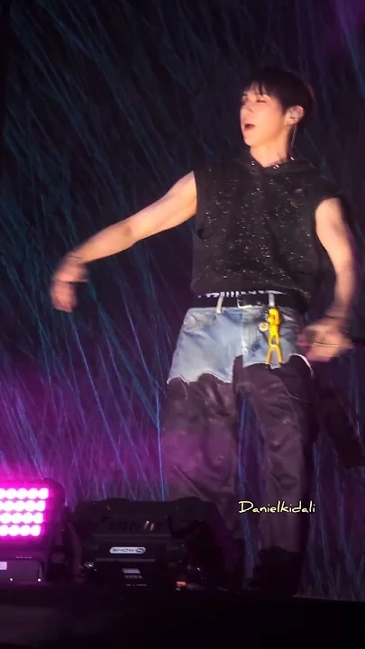 Today's most popular wallpaper in the Kang Daniel community