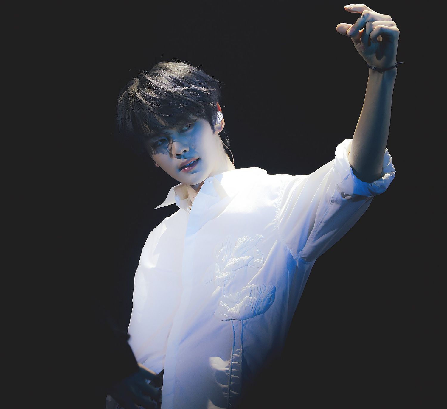 A moment captured by Kim Gyuvin (ZEROBASEONE)'s fan