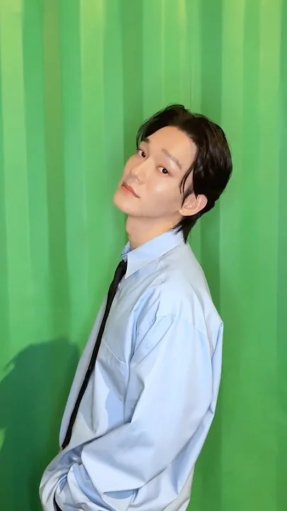 Latest photo of Chen (EXO)