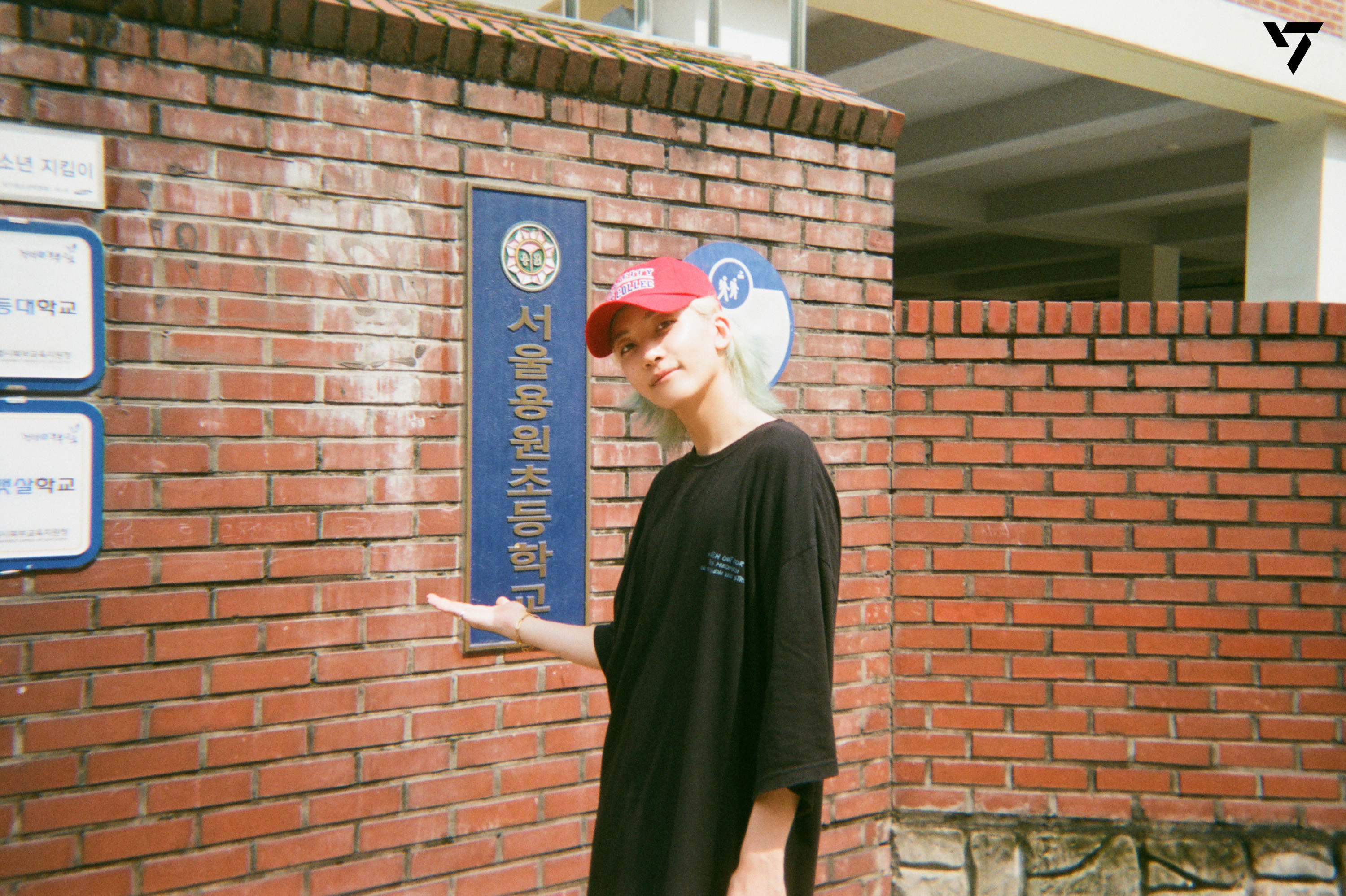 Latest photo of Jeonghan (SEVENTEEN)