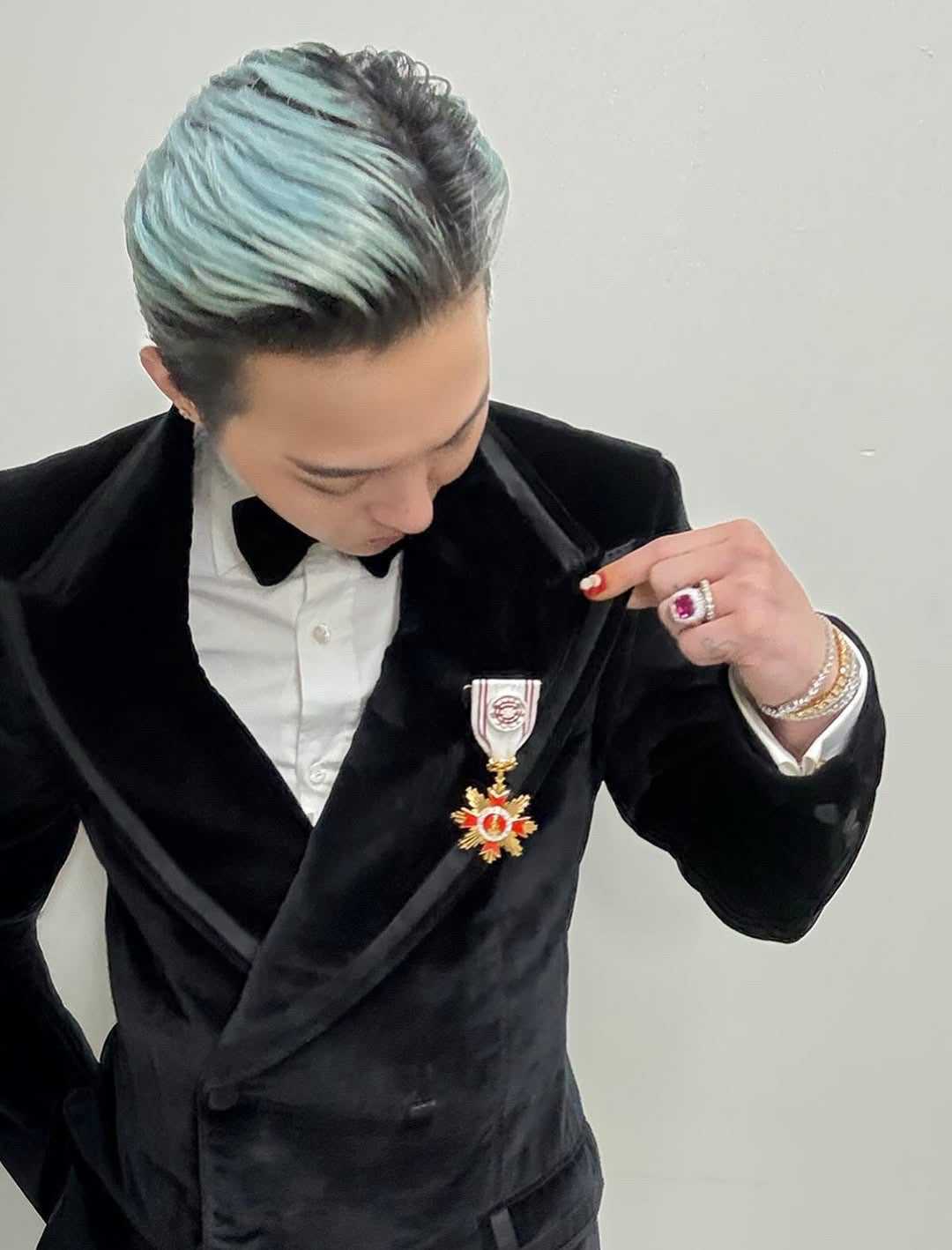 Recent activity shot of G-DRAGON (BIGBANG)
