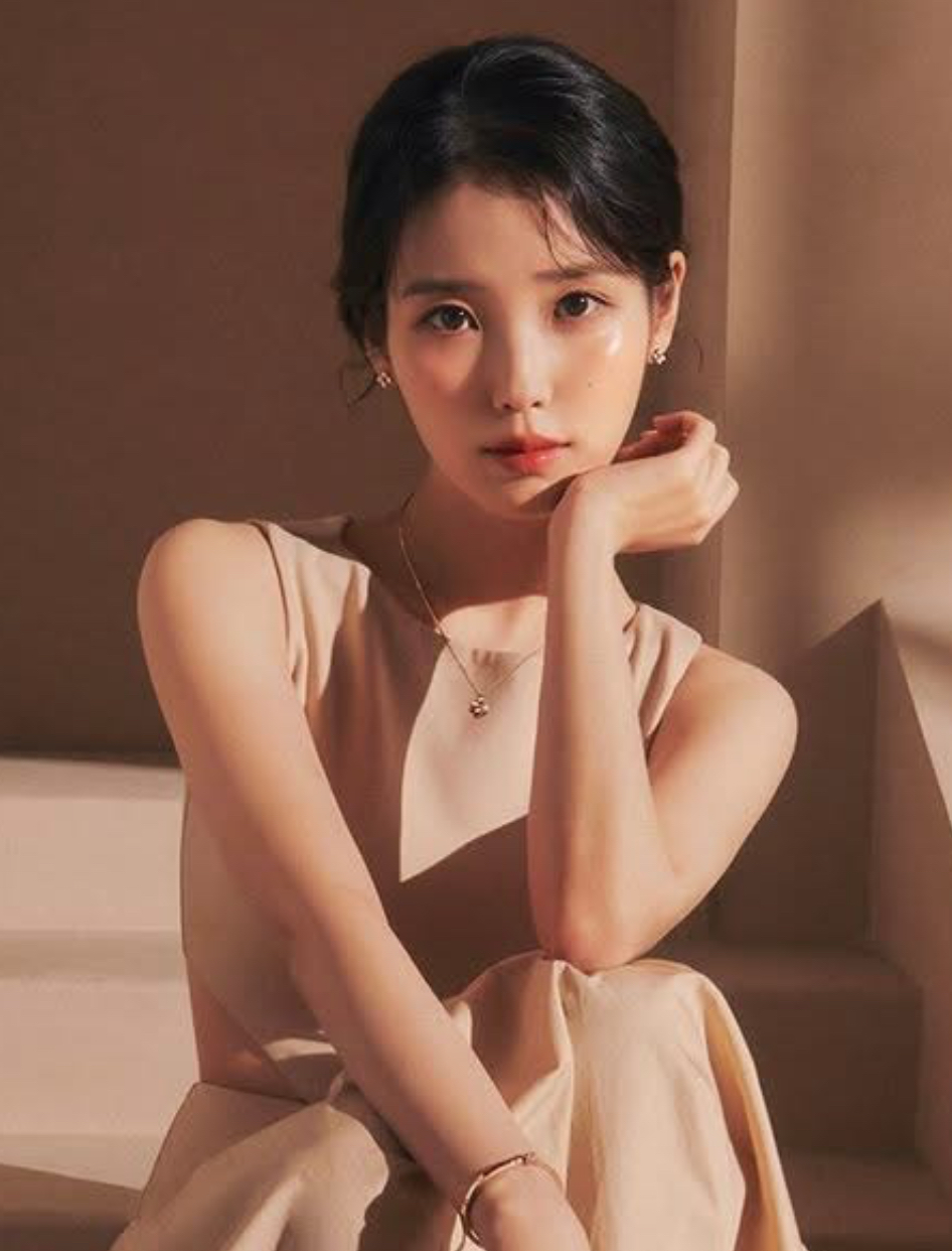 Latest photo of IU