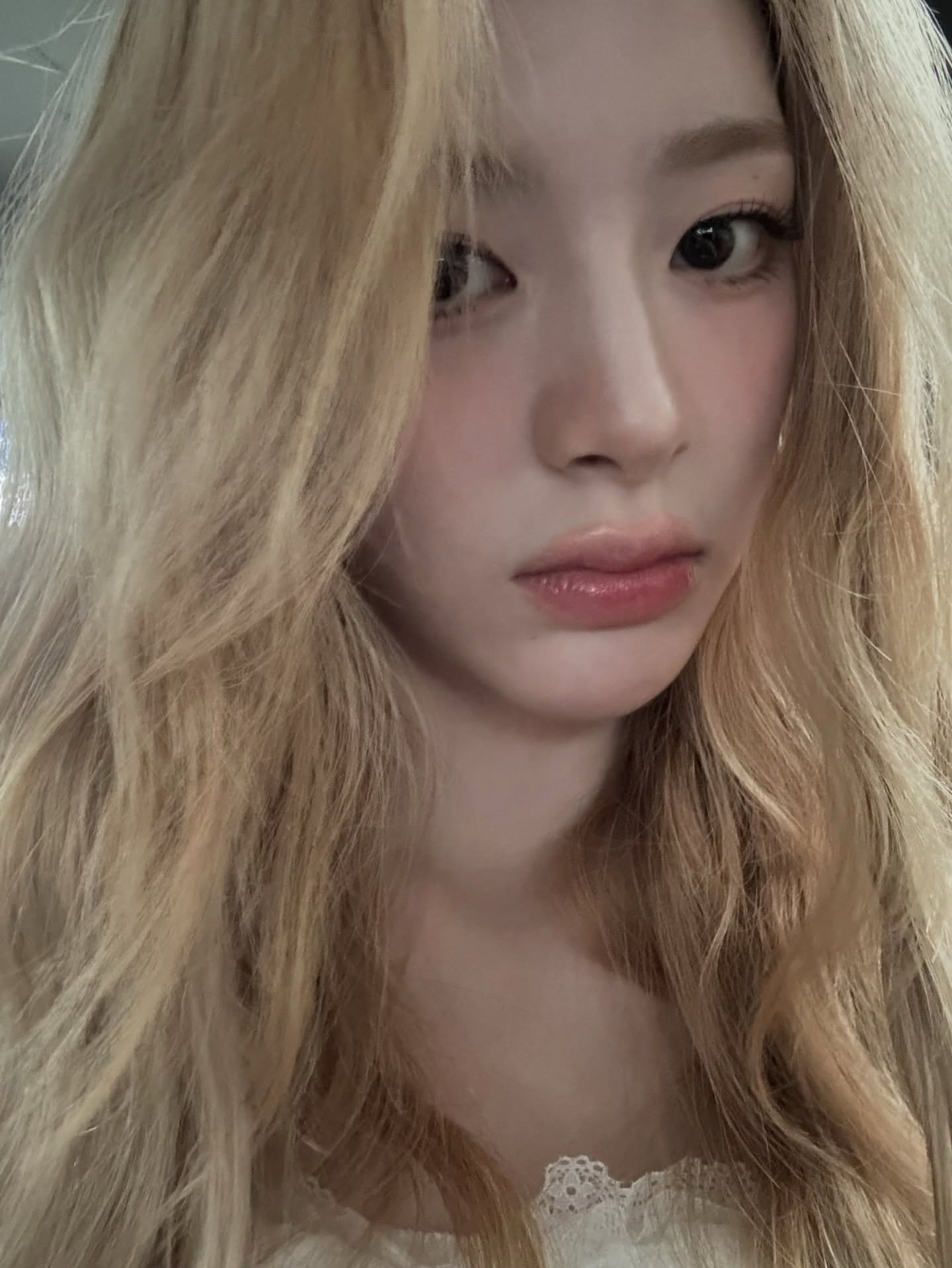 Latest photo of Seeun (STAYC)