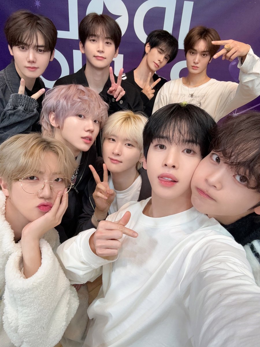 Latest photo of CRAVITY