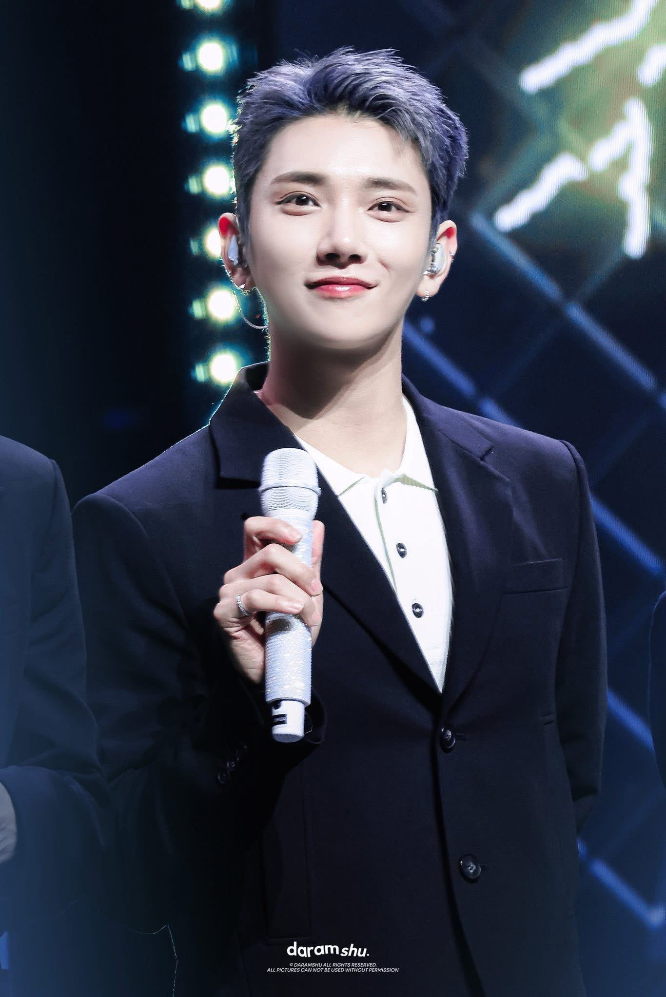 Latest photo of Joshua (SEVENTEEN)