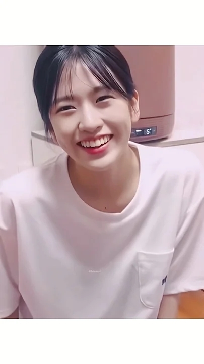 A heartfelt wallpaper shared by An Yujin (IVE)'s fans