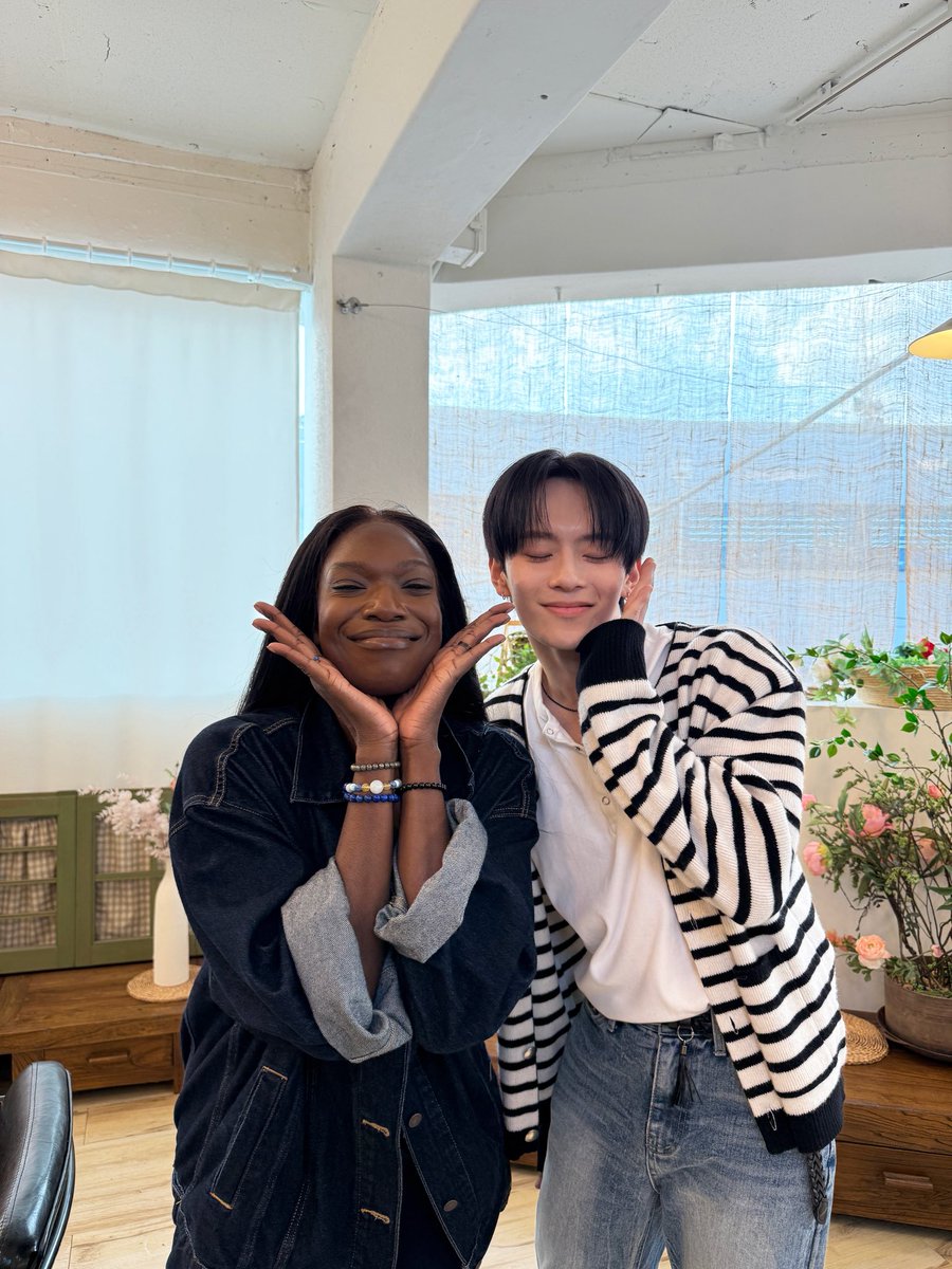 Recent activity shot of VERIVERY