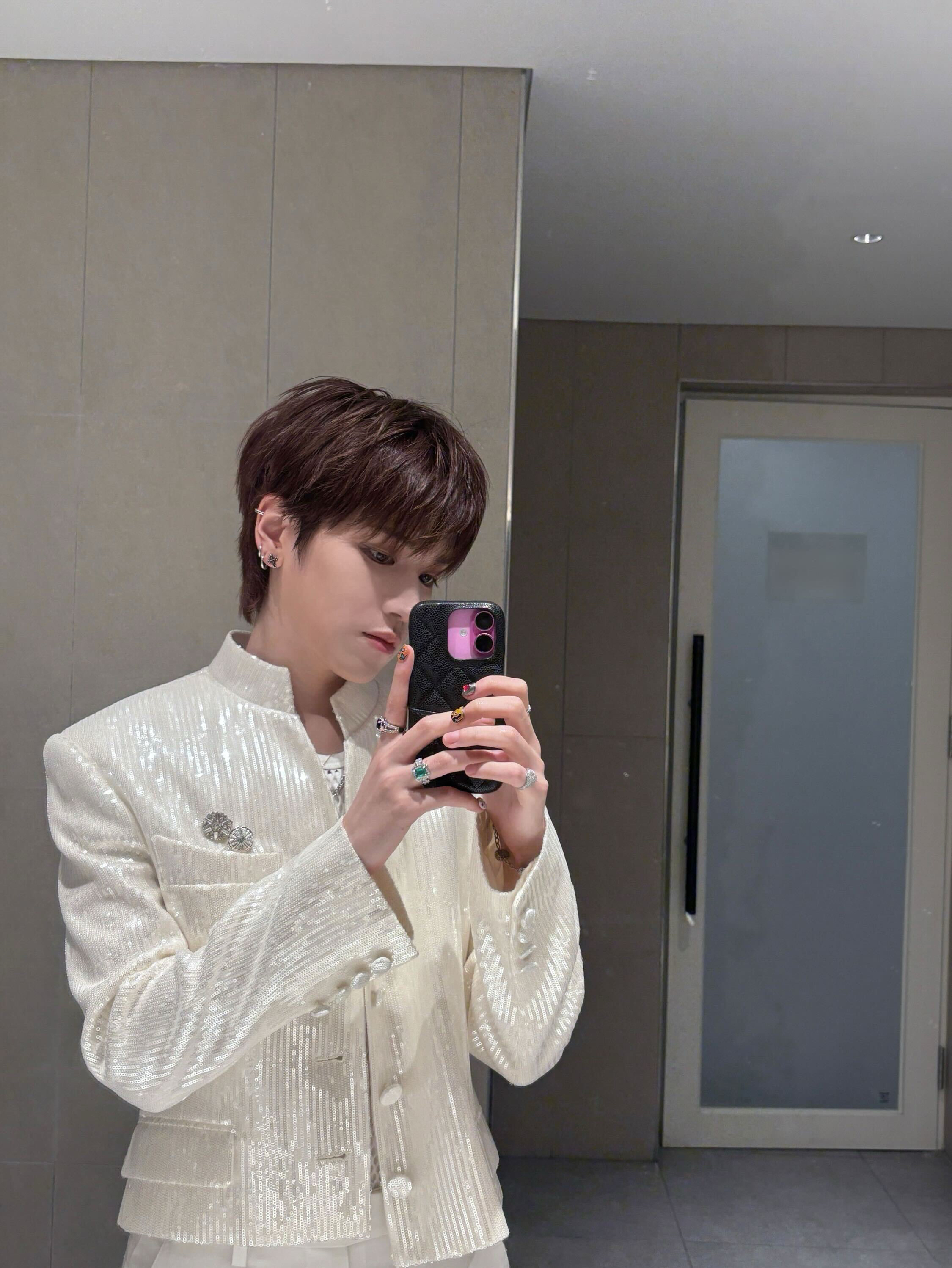 A moment captured by Riwoo (BOYNEXTDOOR)'s fan