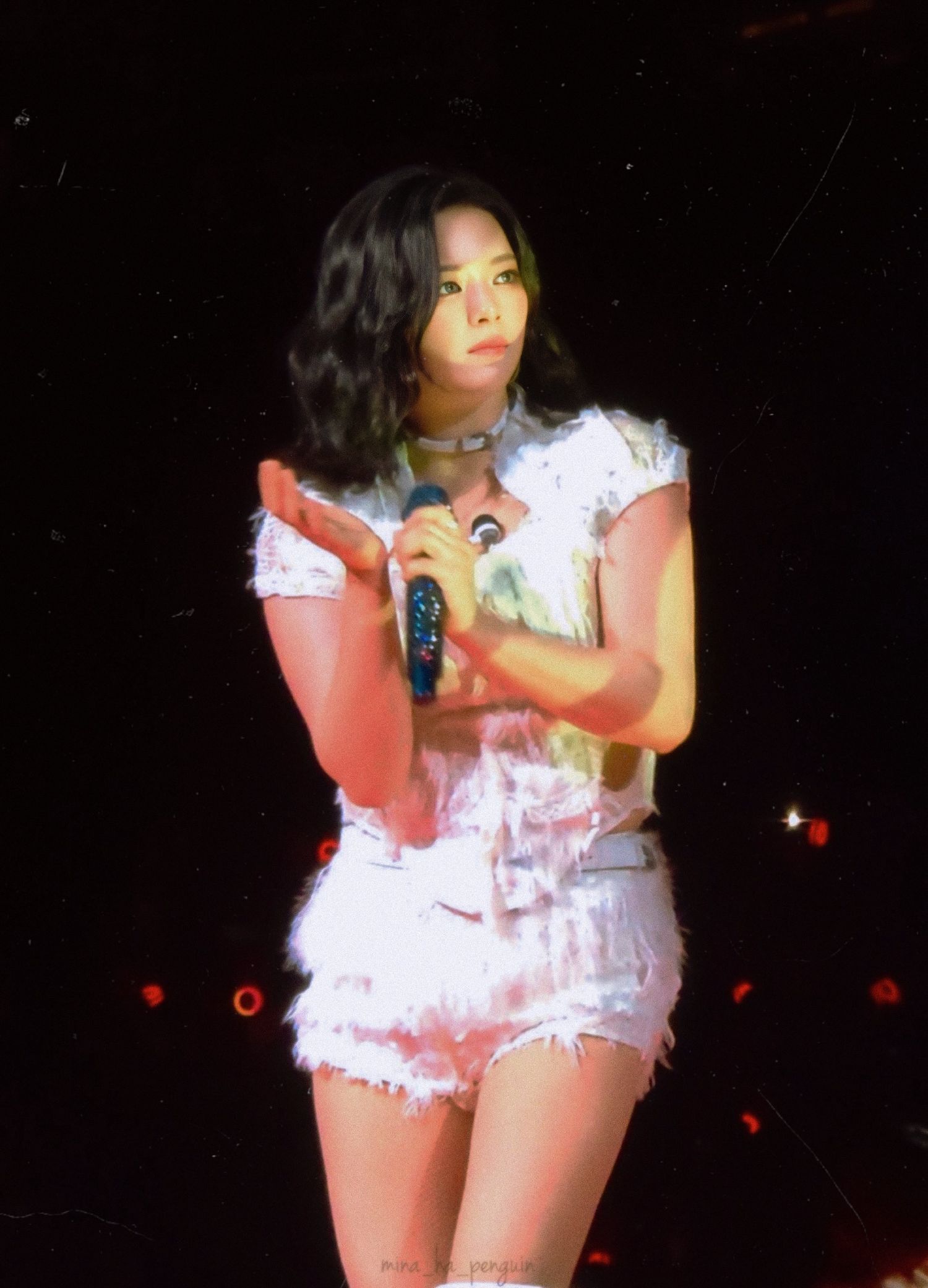 A moment captured by Jeongyeon (TWICE)'s fan