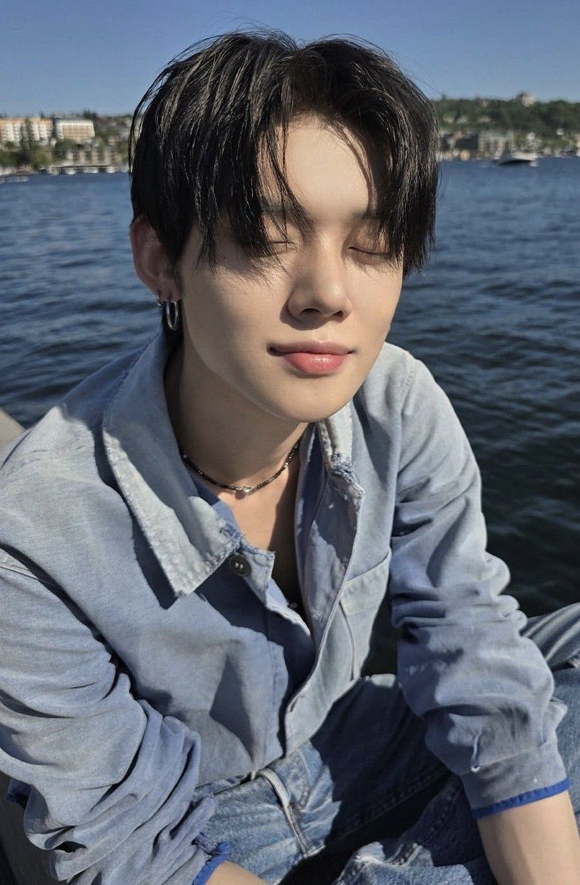 Foto aktivitas terbaru Yeonjun (TOMORROW X TOGETHER)