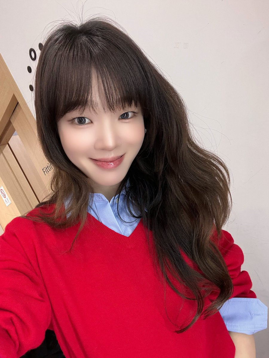 Behind-the-scenes cut of OH MY GIRL