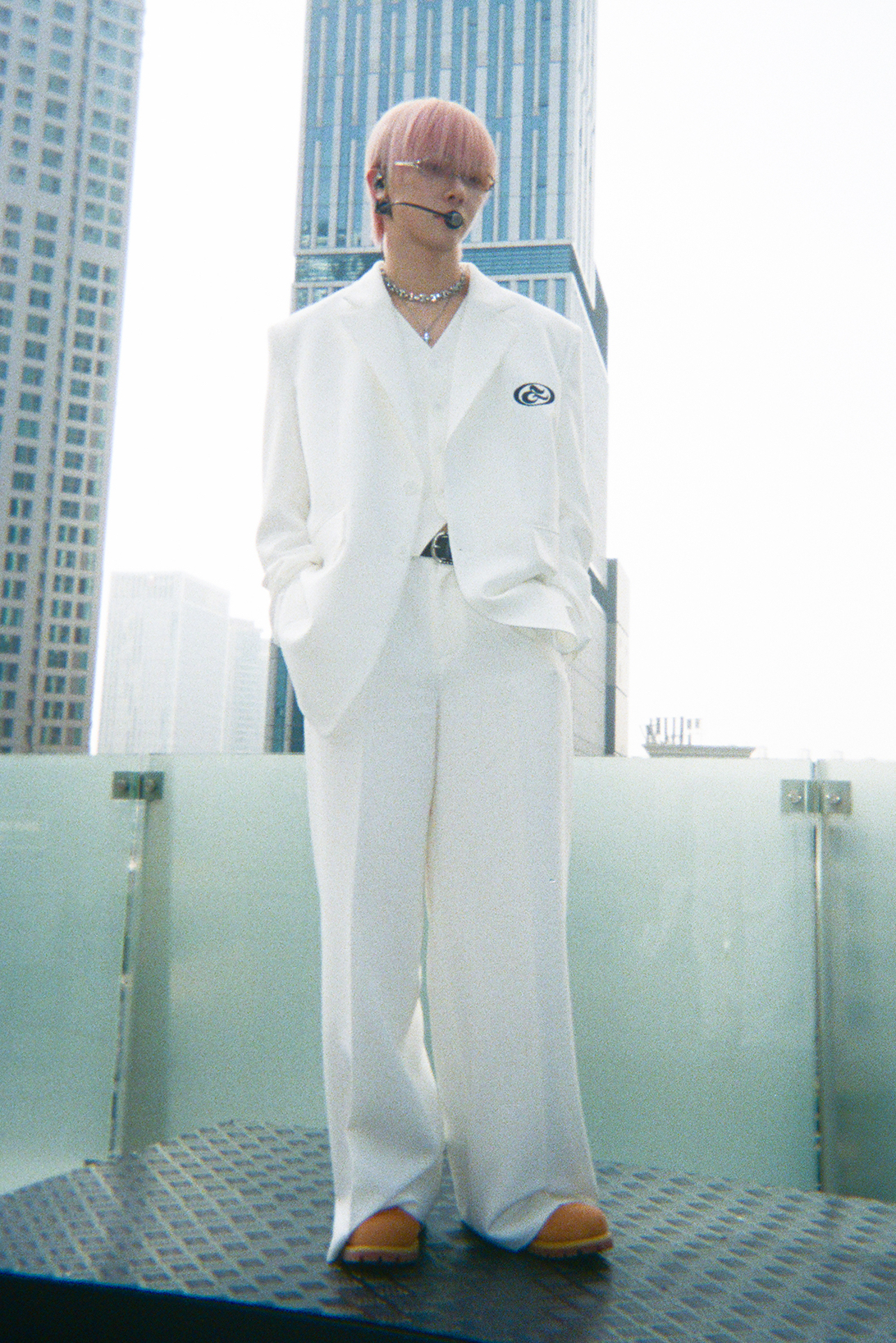 A moment captured by Nicholas (&TEAM)'s fan