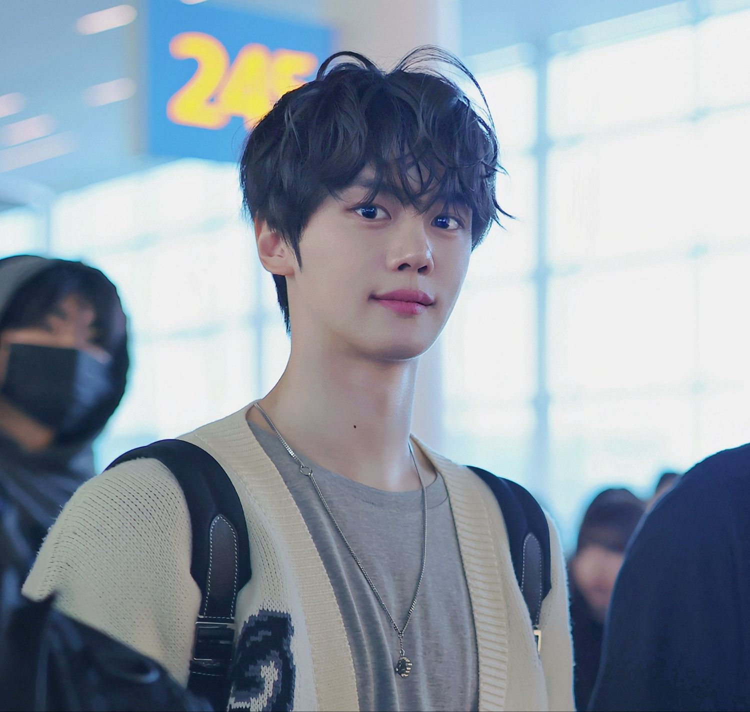 金奎彬 (ZEROBASEONE)的最新活动照片