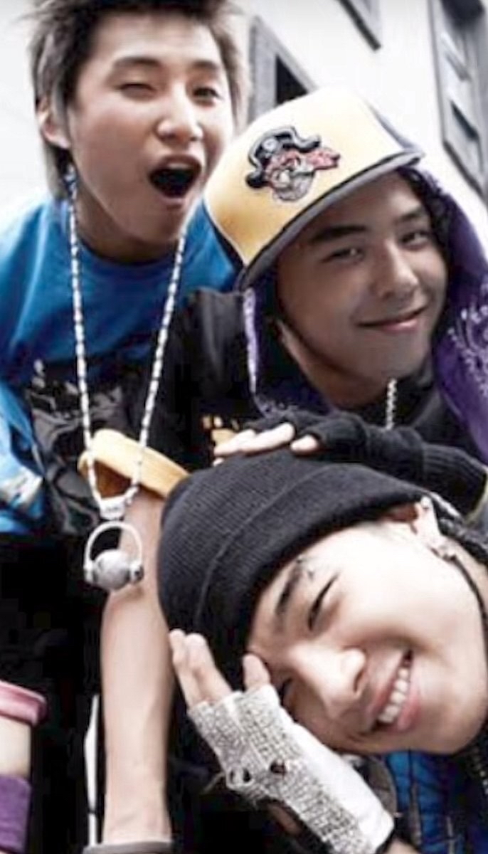 Recent activity shot of BIGBANG