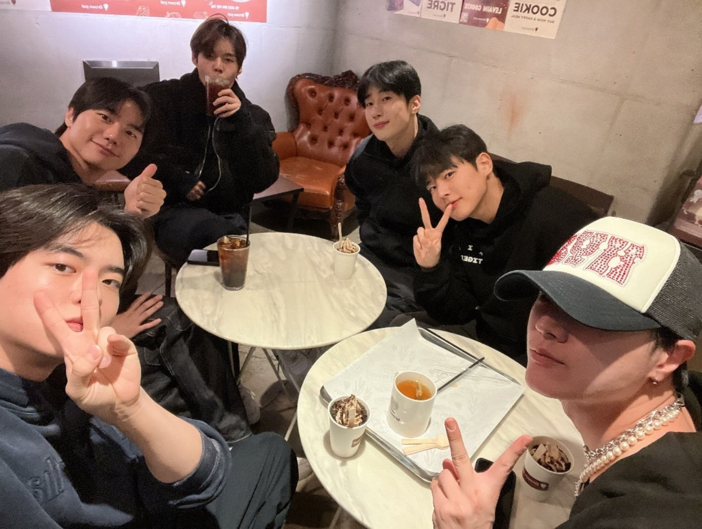 A moment captured by Choi Byungchan's fan