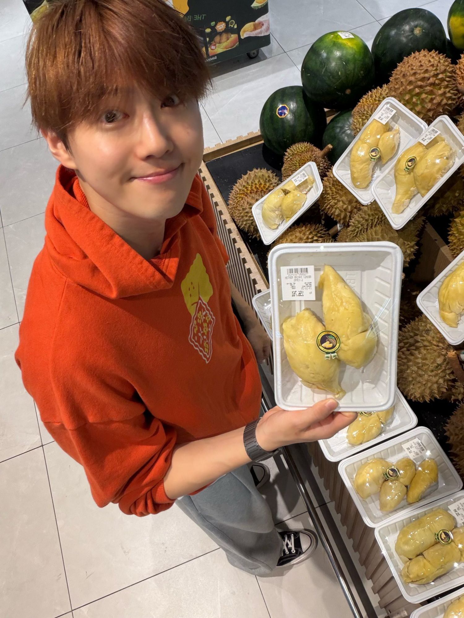 Latest photo of Suho (EXO)