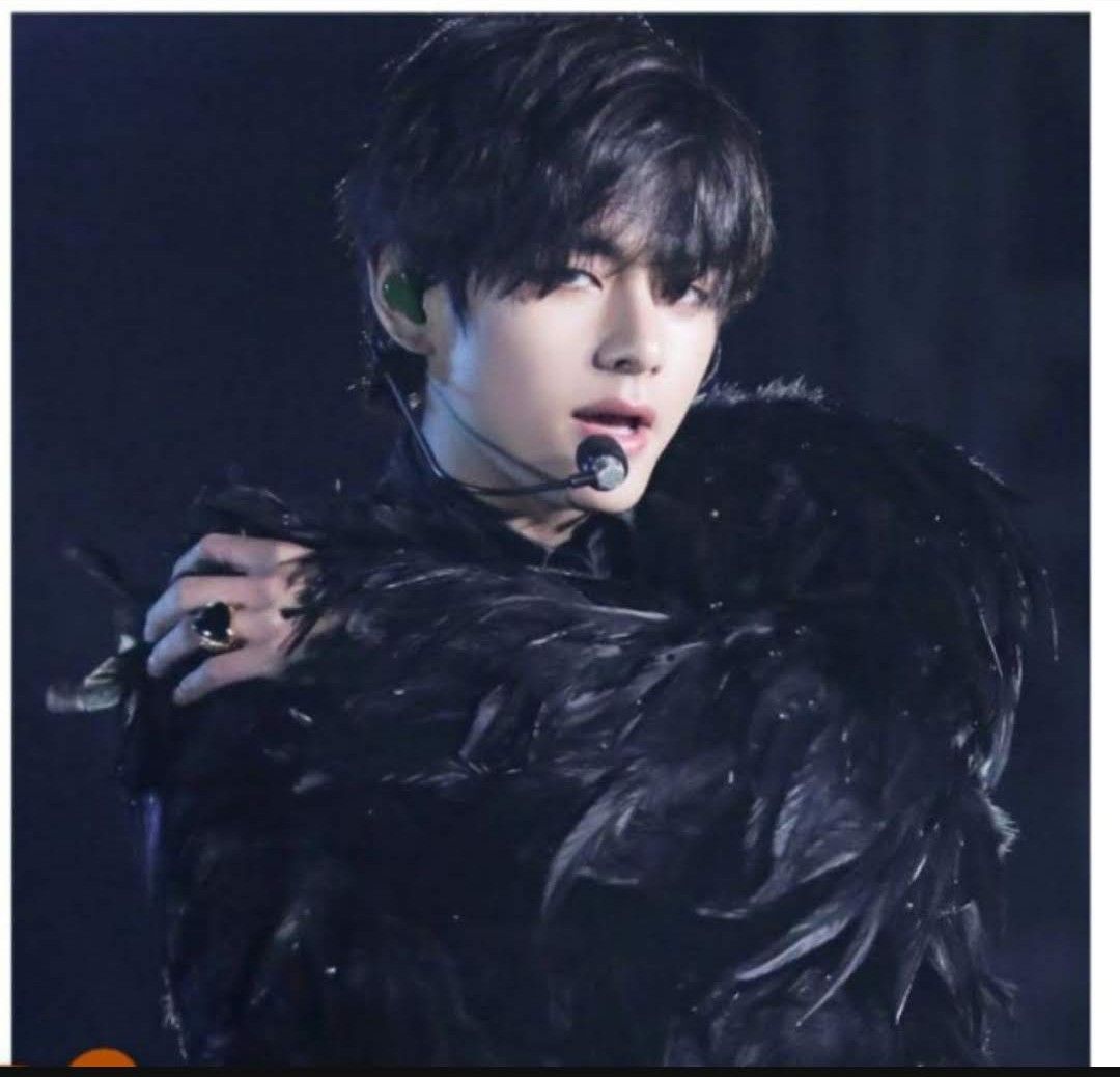 Recent activity shot of V (BTS)