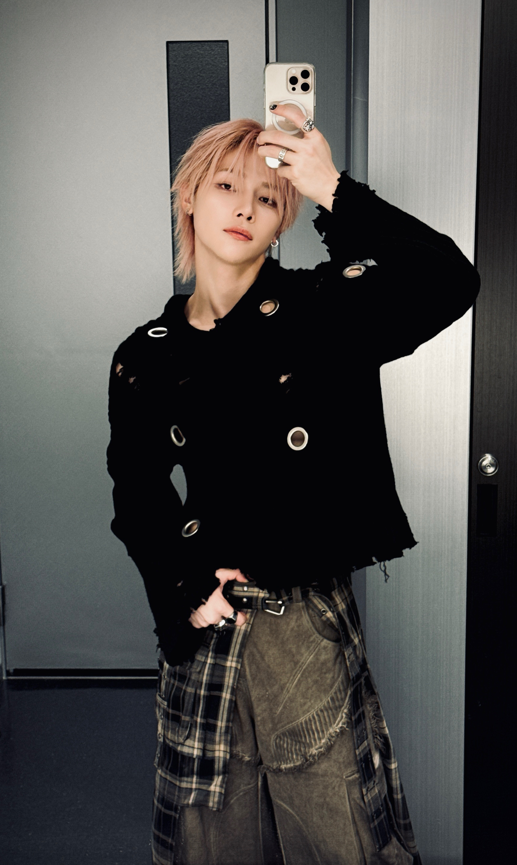 Behind-the-scenes cut of Nicholas (&TEAM)