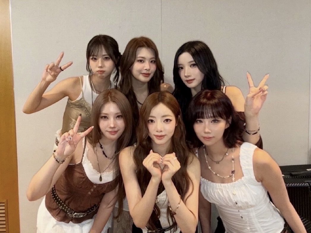 Recent activity shot of PURPLE K!SS