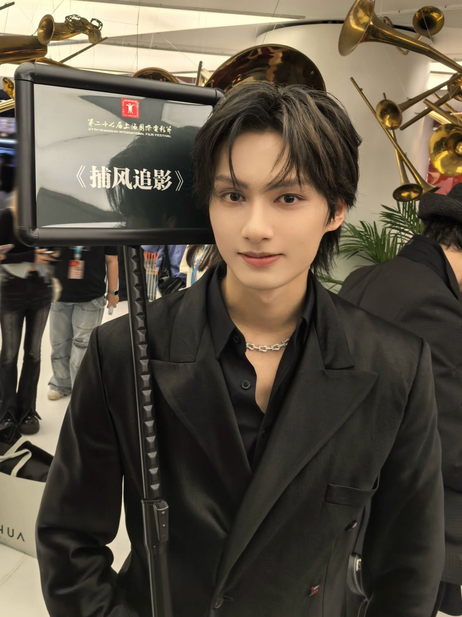 Latest photo of Jun (SEVENTEEN)
