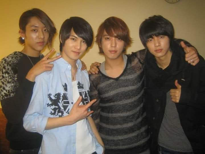 A moment captured by CNBLUE's fan