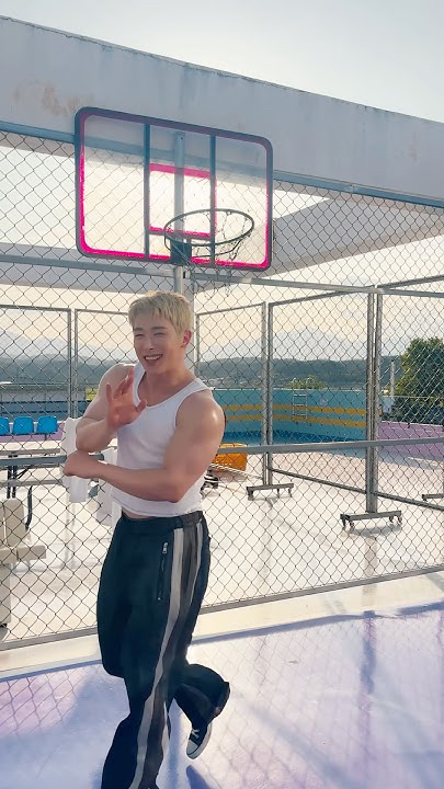 Latest photo of Wonho