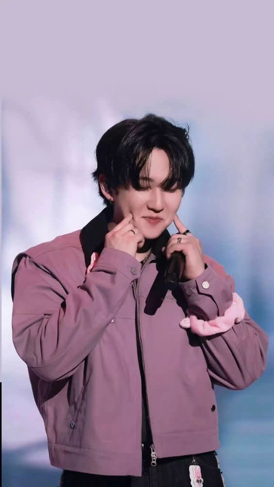 A moment captured by Changbin (Stray Kids)'s fan