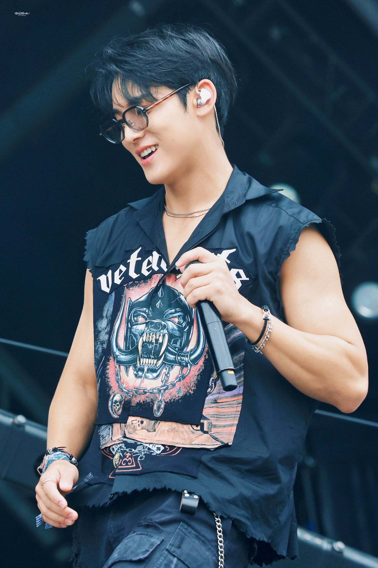 Recent activity shot of Mingyu (SEVENTEEN)