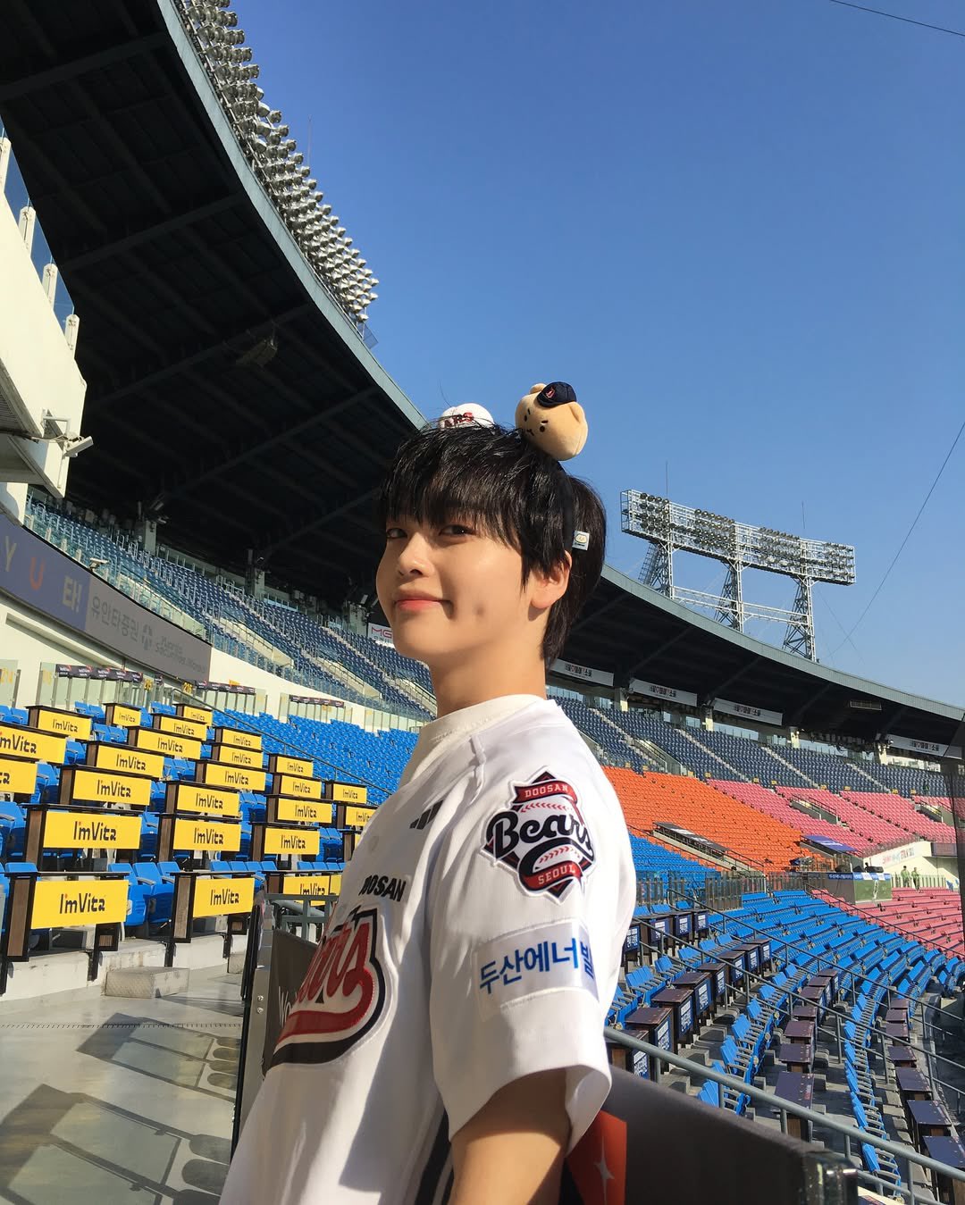 A moment captured by Hyeongjun (CRAVITY)'s fan