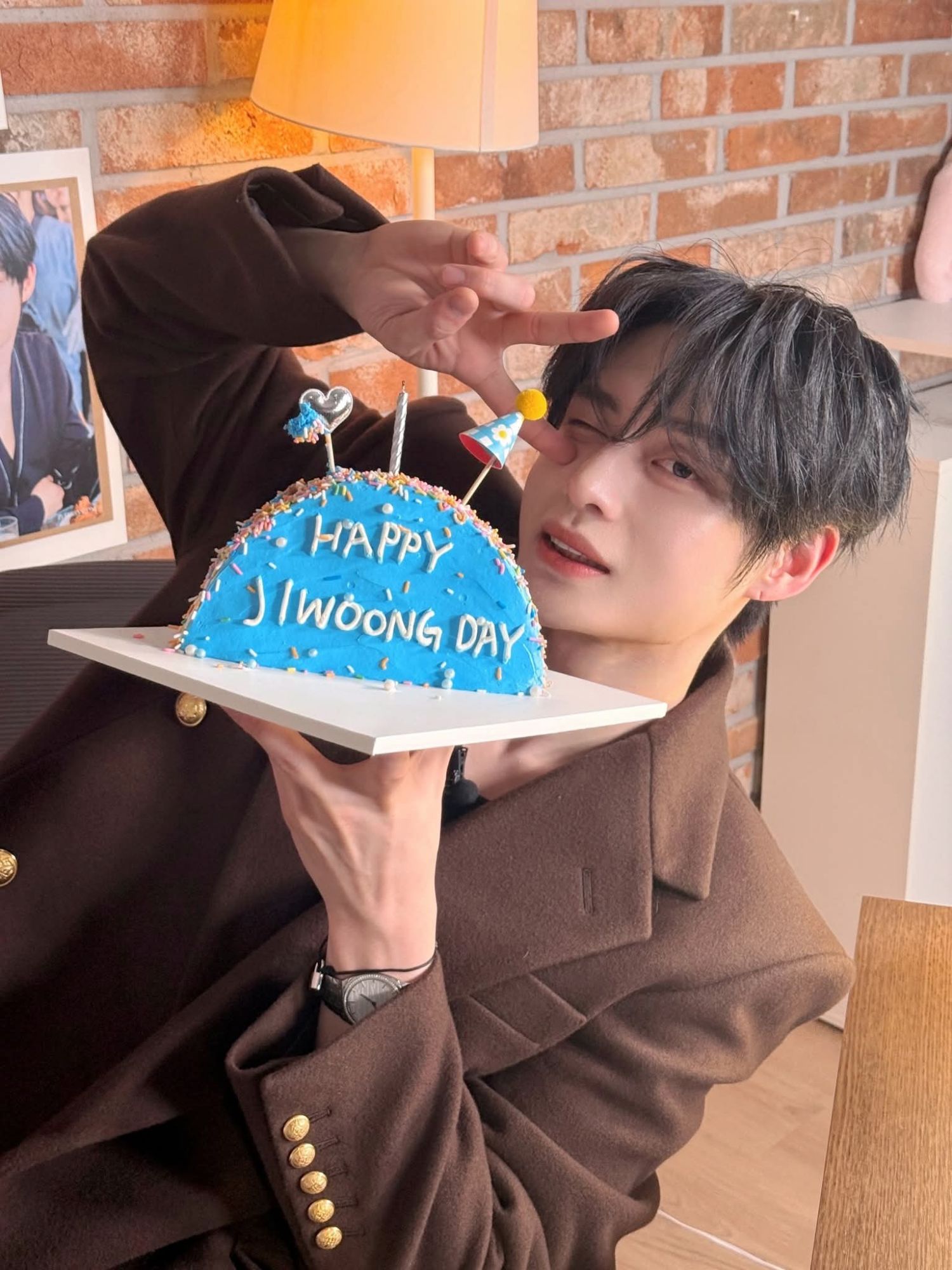 Latest photo of Kim Jiwoong (ZEROBASEONE)