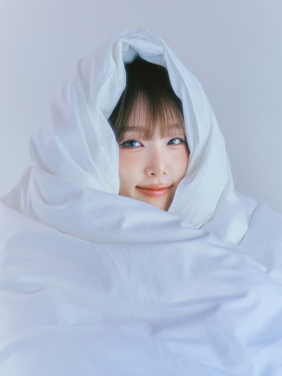 A moment captured by Choi Yena's fan