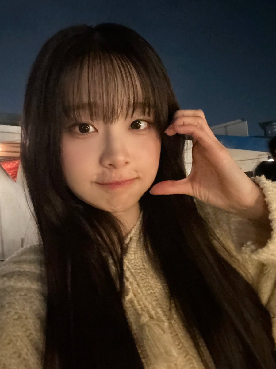 Latest photo of Chuu